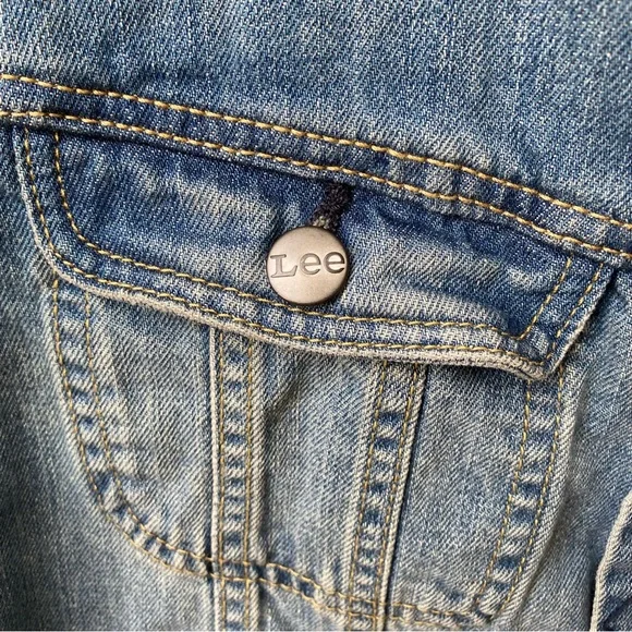 90s Vintage Lee Denim Trucker Jean Jacket